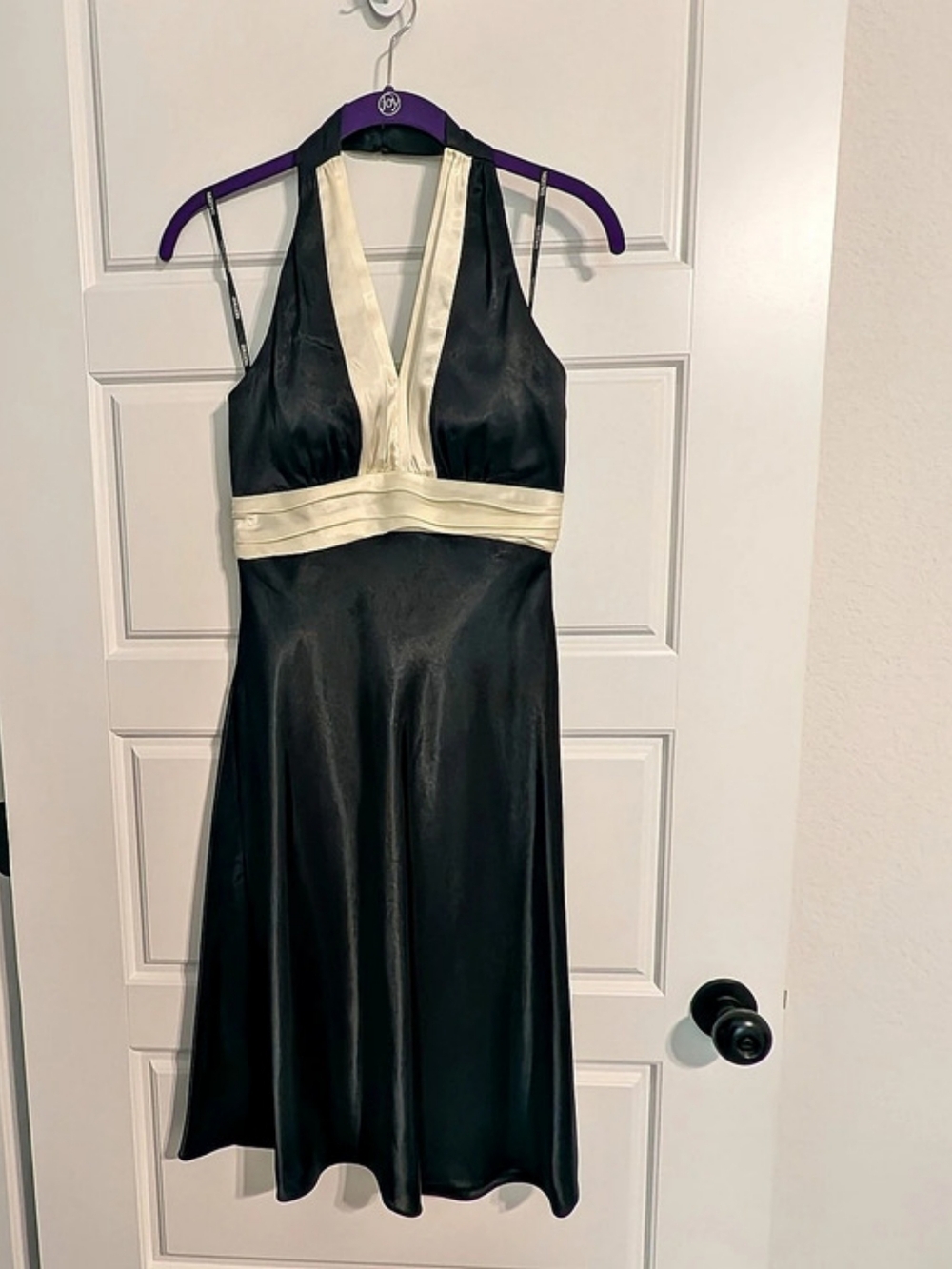 Nightway Black & White Halter Dress Size 6 Like New